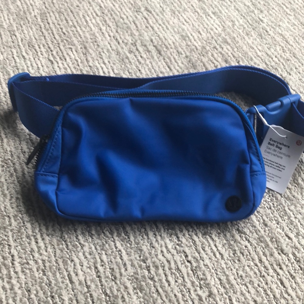 SOLD! Lululemon everywhere belt bag